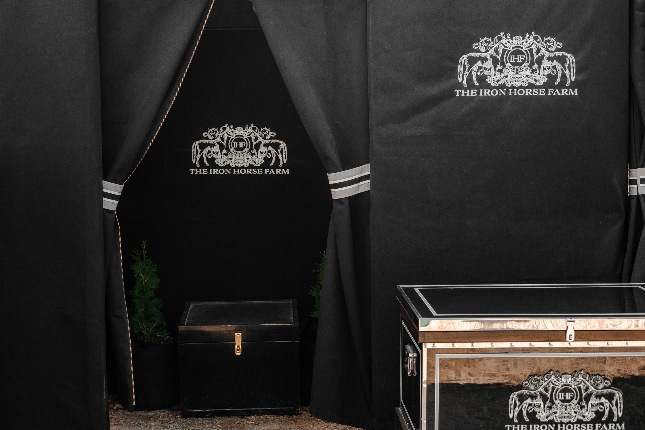 Horse Show Tack Trunks Equipment & Supplies Tack Trunk TACKTRUNKS